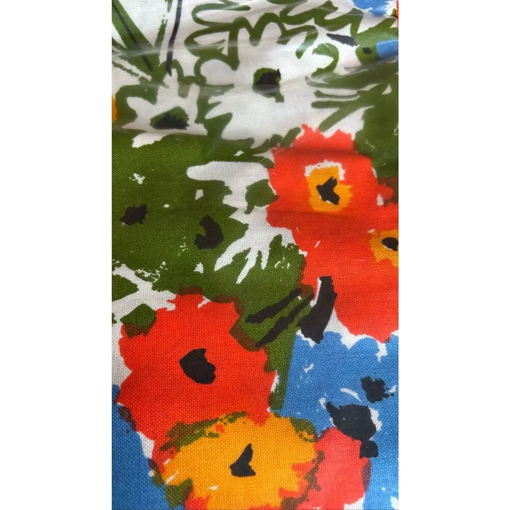 VERA NEUMANN Press Style 50203 60x84 Vintage NIP Tablecloth Bright Floral Colors